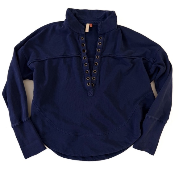 Pilcro Anthropologie Sweatshirt Womens Medium Navy Blue Grommet Pullover Henley - Picture 3 of 7